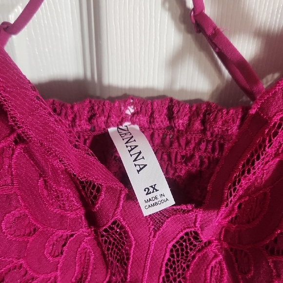 Zenana Outfitters Magenta Lace Top - Picture 2 of 4